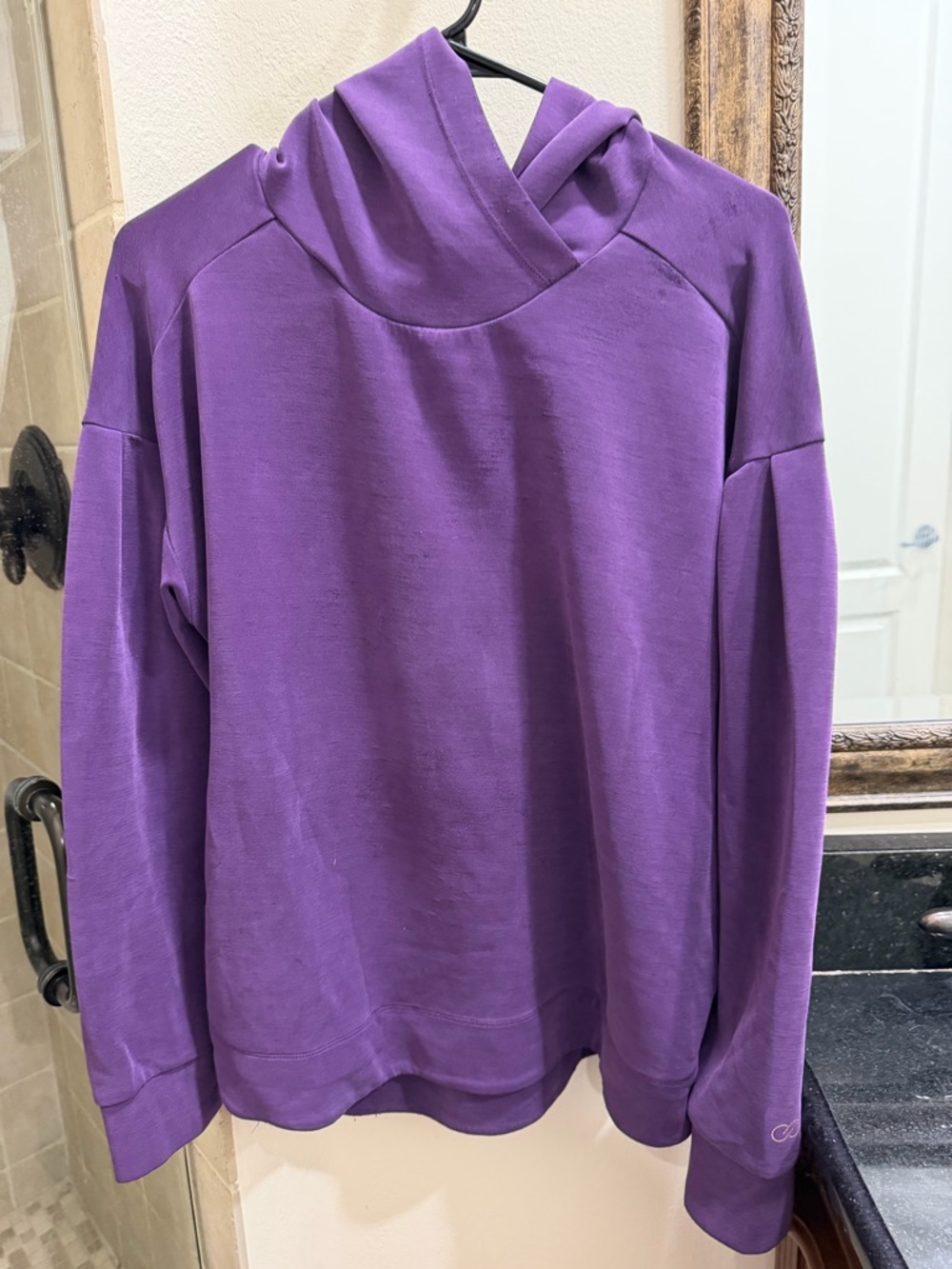 CALA by Carrie Underwood Purple Top — M